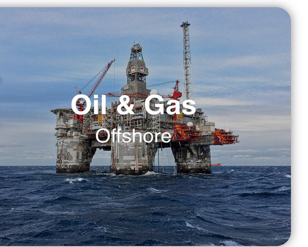 Offshore oil and gas drilling platform
